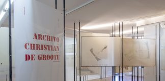 Obras de la exposición "Archivo Christian de Groote. Cinco décadas de arquitectura", bajo la curatoría de Emilio De la Cerda, Paulette Sirner y Olivia Puga, con el diseño de montaje de Beals Lyon Arquitectos (Alejandro Beals, Loreto Lyon y colaboración de Valentina Yankovic).